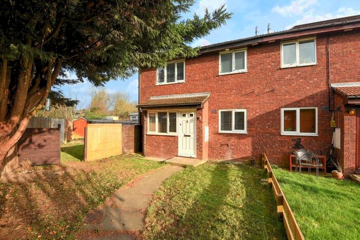 1 Bedroom End Of Terrace House To Rent In Shepperton, Geneva House, TW17