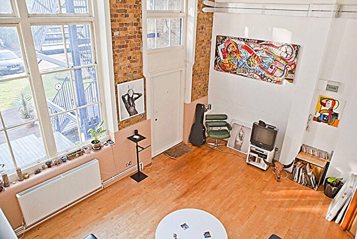 2 Bedroom Flat To Rent In Principal Square, Hackney, London, E9