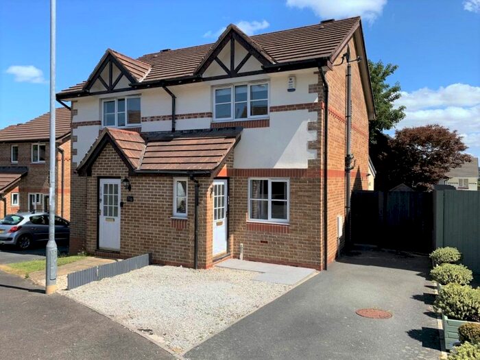 2 Bedroom houses to rent in Nevada Villas, PL24, Cornwall