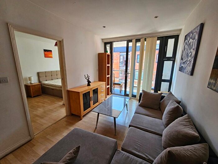 2 Bedroom Apartment To Rent In Tenby Street North, Birmingham, B1