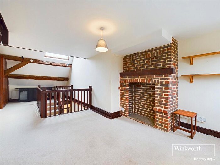 3 Bedroom Terraced House To Rent In Yew Lane, Reading, Berkshire, RG1