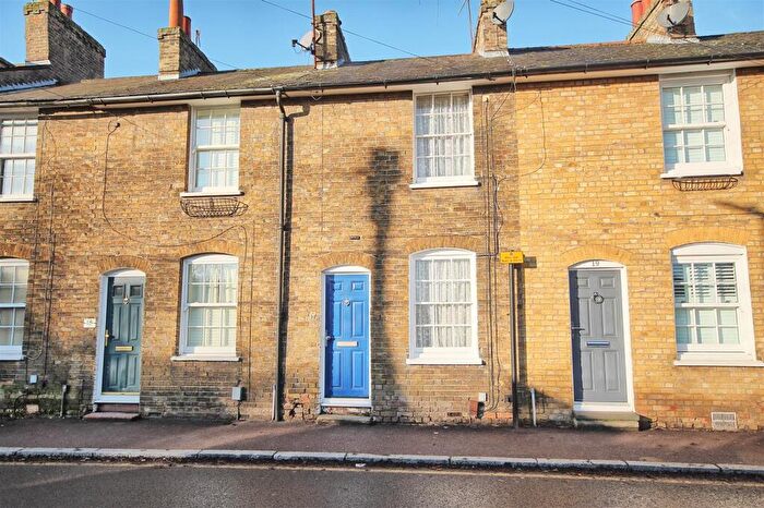 2 Bedroom Terraced House For Sale In New Road, Ware, SG12