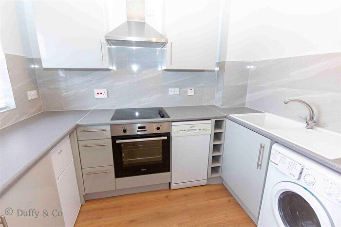 1 Bedroom Flat To Rent In Ashenground Road, Sussex Court, Haywards Heath, RH16