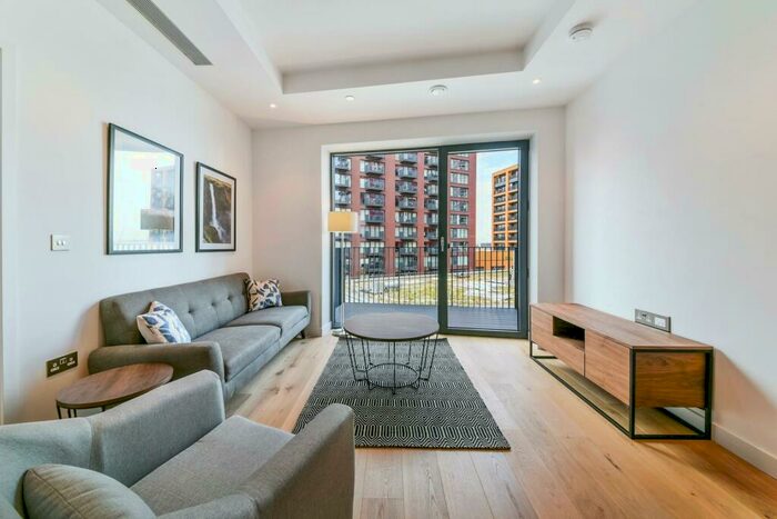 1 Bedroom Apartment To Rent In Echo House, London City Island, London, E14
