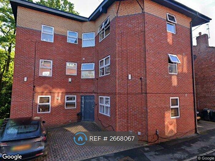 2 Bedroom Flat To Rent In Highbury Court, Leeds, LS6