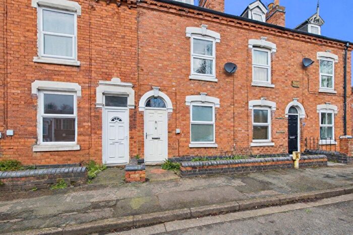 3 Bedroom Terraced House For Sale In Southfield Street, Worcester, Worcestershire, WR1