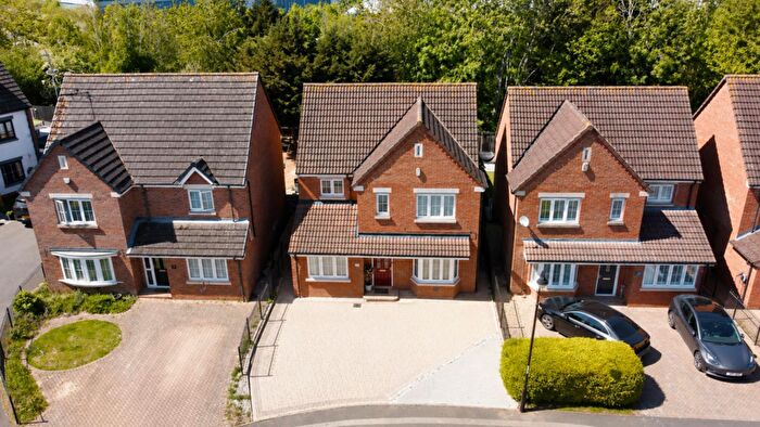 4 Bedroom Detached House For Sale In The Spinney, Grange Park, Northampton, NN4