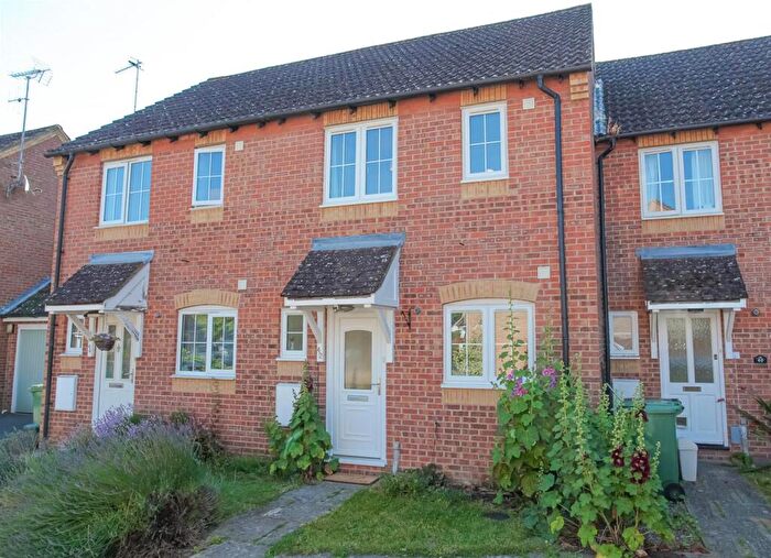 2 Bedroom Terraced House To Rent In Bishops Orchard, East Hagbourne, Didcot, OX11