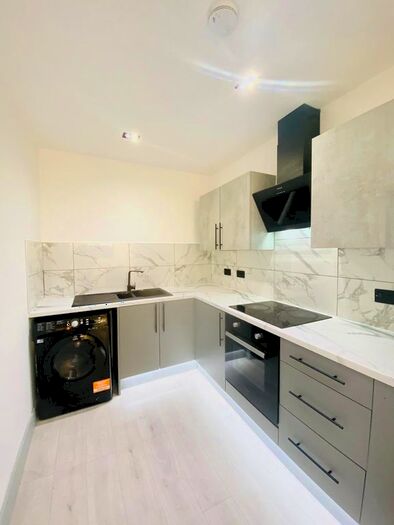 1 Bedroom Flat To Rent In Claughton Street, St. Helens, WA10