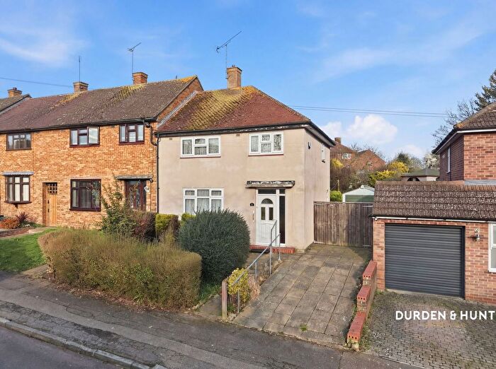 3 Bedroom Semi Detached House For Sale In Deepdene Road, Loughton, IG10