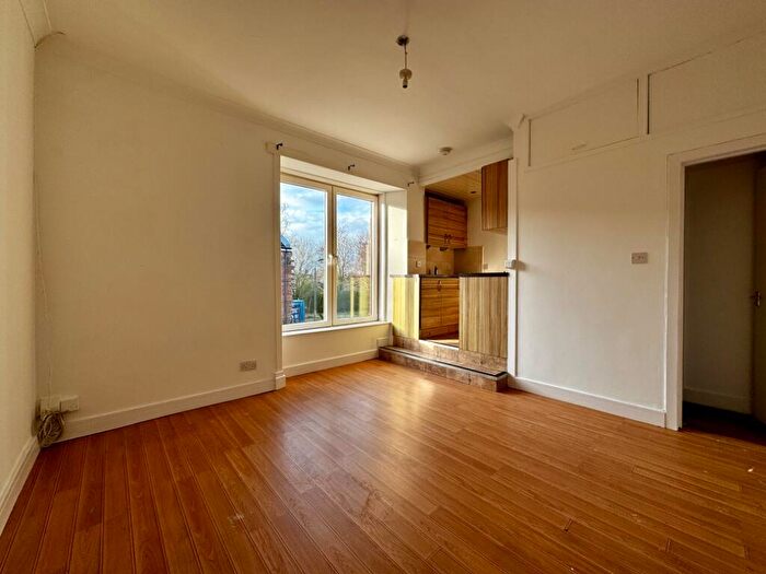 Studio To Rent In Elmbank Street, Bellshill, Lanarkshire, ML4