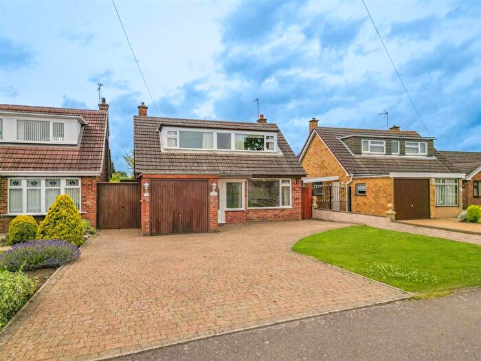 3 Bedroom Detached Bungalow For Sale In Windermere Avenue, Nuneaton, CV11