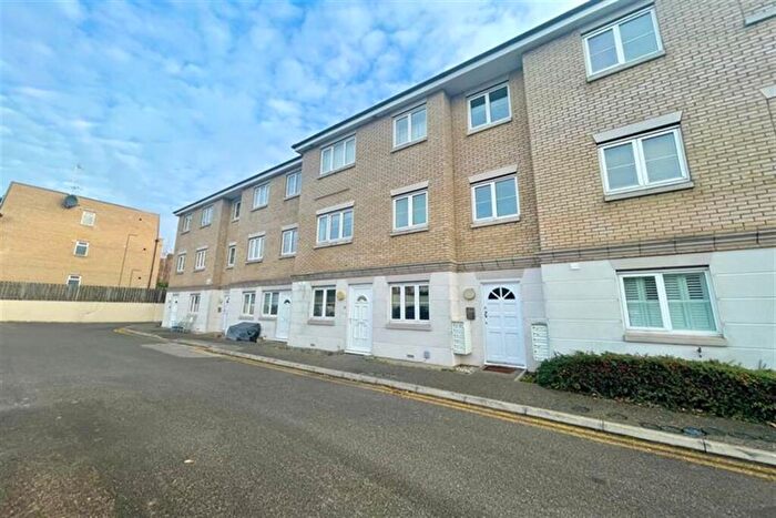 1 Bedroom Maisonette For Sale In Station Approach, Braintree, CM7