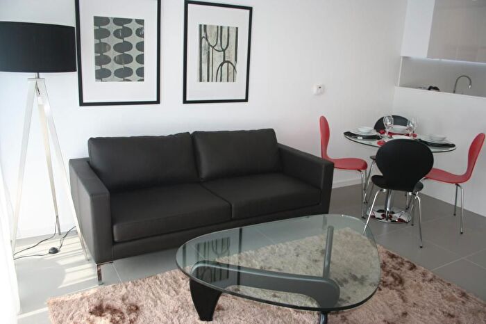 1 Bedroom Flat To Rent In Dance Square, London, EC1V