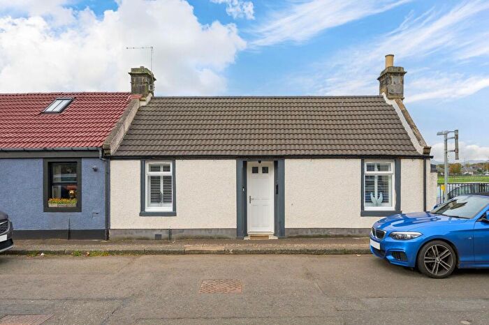 2 Bedroom Cottage For Sale In Kirk Street, Kincardine, FK10