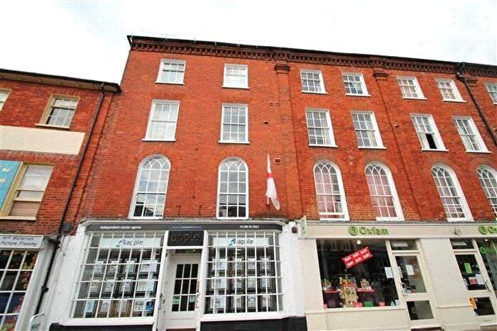 1 Bedroom Property To Rent In Market Square, Buckingham, MK18