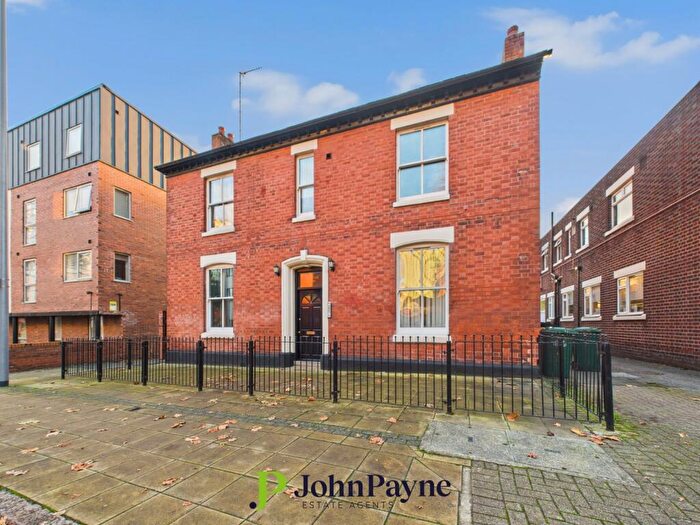 Apartment To Rent In Lower Holyhead Road, Coventry, CV1