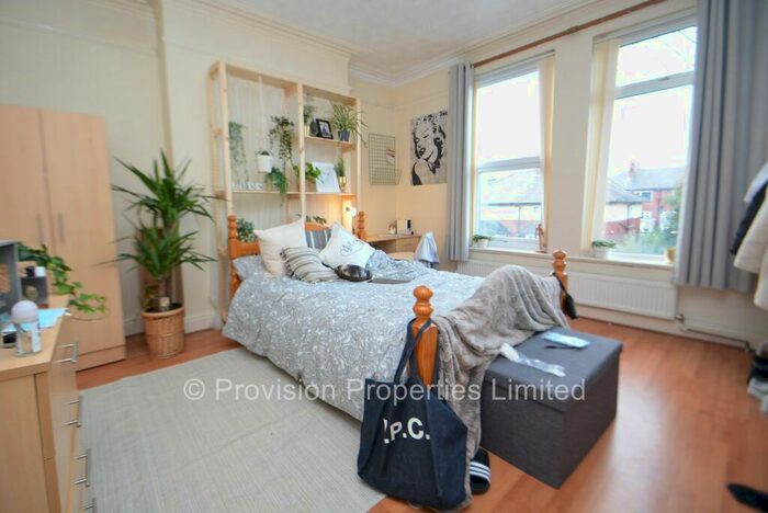 8 Bedroom Terraced House To Rent In Brudenell Road, Hyde Park, Leeds, LS6