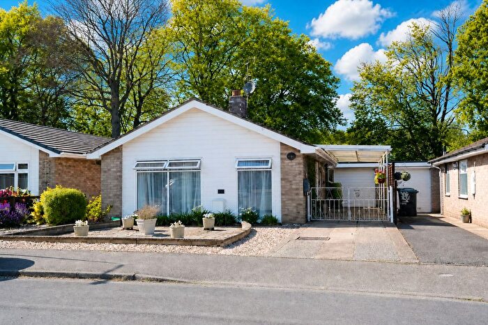 2 Bedroom Detached House For Sale In Churchill Avenue, Newmarket, CB8