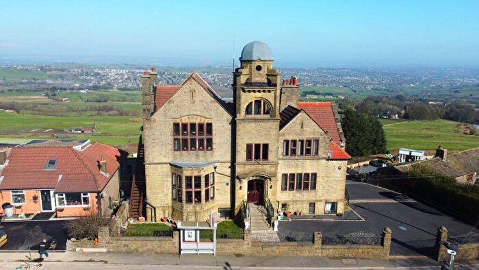 7 Bedroom Detached House For Sale In Brighouse & Denholme Road, Queensbury, Bradford, West Yorkshire, BD13