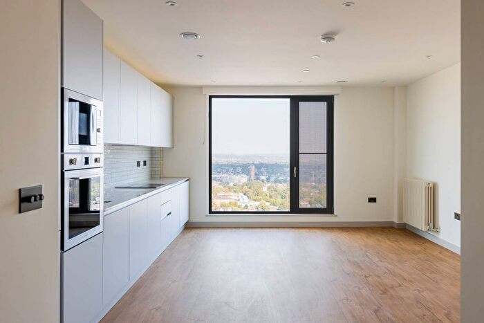 1 Bedroom Flat To Rent In Selbourne Road, Walthamstow, E17