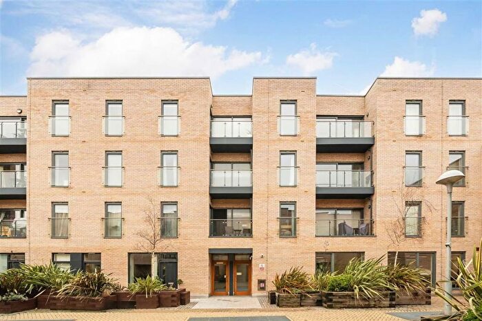 1 Bedroom Flat For Sale In Vinery Way, Brackenbury Village, W6