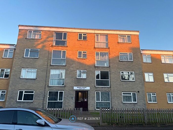1 Bedroom Flat To Rent In Birch Court, Sutton, SM1
