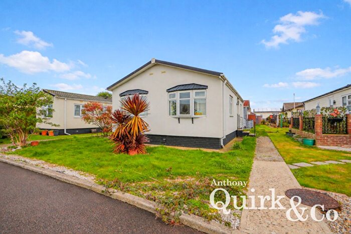 2 Bedroom Park Home For Sale In Creek Road, Canvey Island, SS8