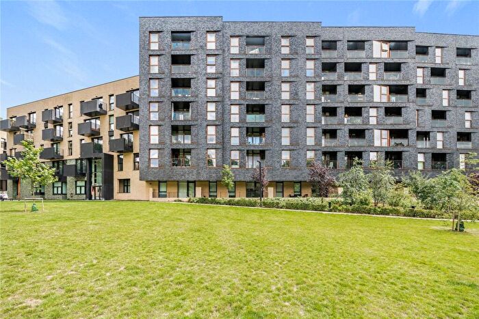 2 Bedroom Apartment To Rent In Burgess Springs, Chelmsford, CM1