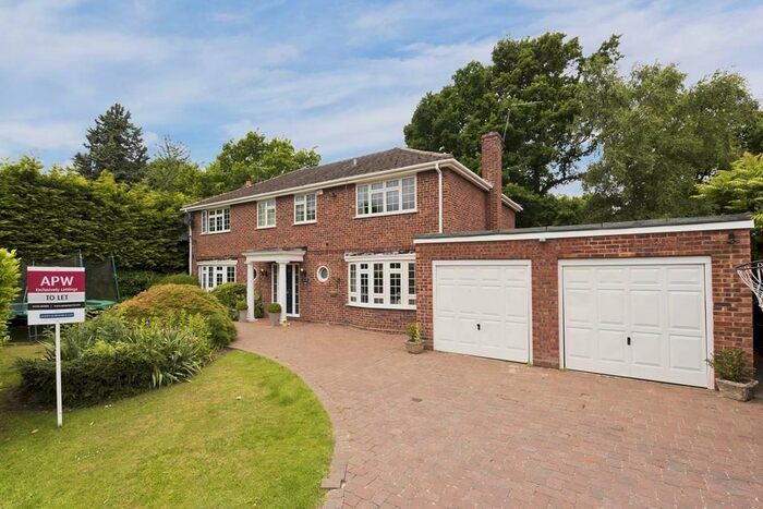4 Bedroom Detached House To Rent In Pine Walk, Cobham, KT11
