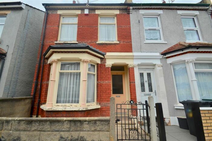 3 Bedroom Terraced House To Rent In Granville Road, Gravesend, DA11