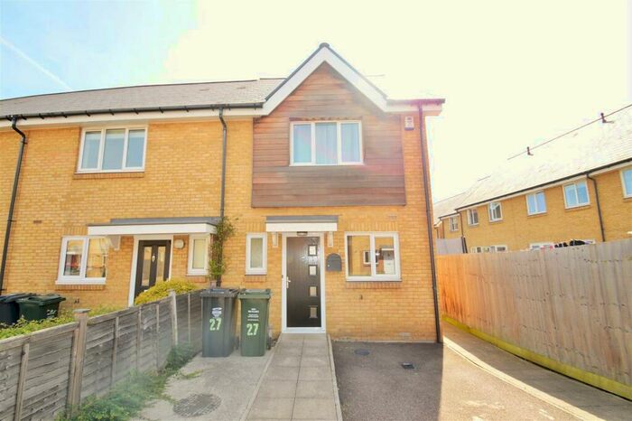 2 Bedroom End Of Terrace House To Rent In Robinson Way, Northfleet, Gravesend, DA11