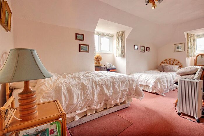 3 Bedroom Detached Bungalow For Sale In Woodland Drive, Anlaby, Hull, HU10