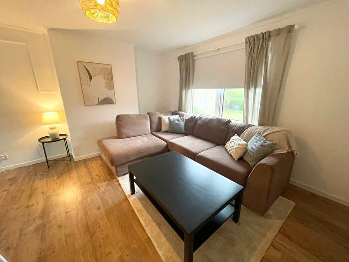 1 Bedroom Flat To Rent In Elm Drive, Johnstone, Renfrewshire, PA5