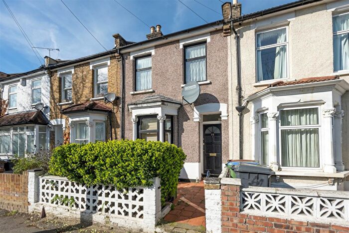 2 Bedroom Terraced House For Sale In Thorpe Road, Forest Gate, E7