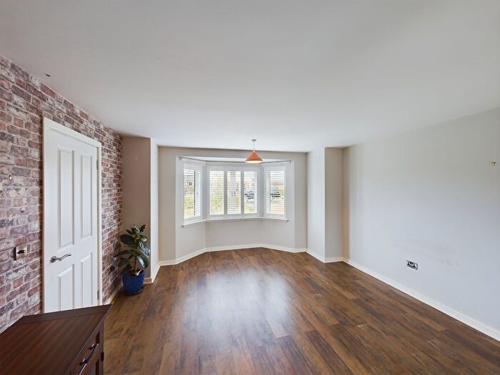 3 Bedroom Bungalow For Sale In Howford, Mauchline, KA5