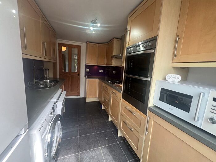 2 Bedroom Terraced House To Rent In Hythe Park Road, Egham, TW20
