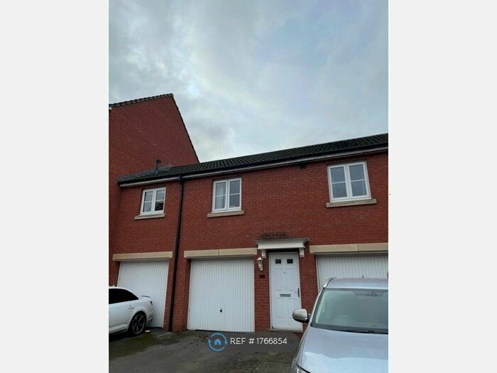 2 Bedroom Flat To Rent In Primmers Place, Westbury, BA13