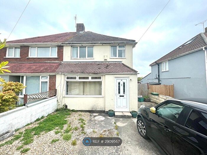 3 Bedroom Semi Detached House To Rent In Pretoria Road, Bristol, BS34