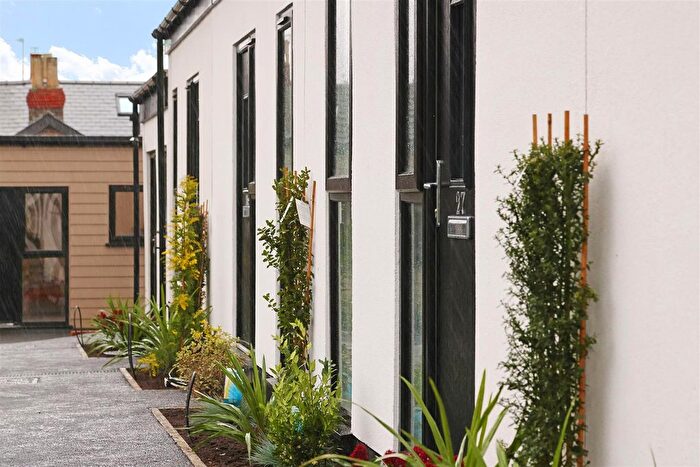 1 Bedroom Flat To Rent In Vincent Walk, Dorking, RH4