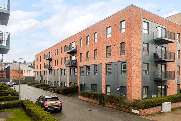 2 Bedroom Flat For Sale In / Chandler Crescent, Edinburgh, EH6