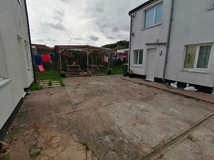 Studio To Rent In Pinfold Street, Darlaston, WS10