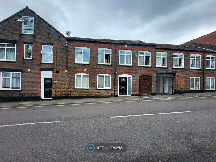 1 Bedroom Flat To Rent In Adelaide St, Luton, LU1