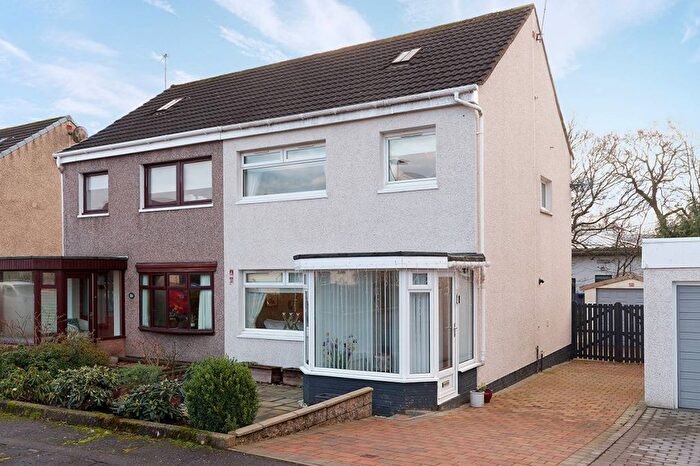 3 Bedroom Semi Detached House For Sale In Parkview Drive, Stepps, Glasgow, G33