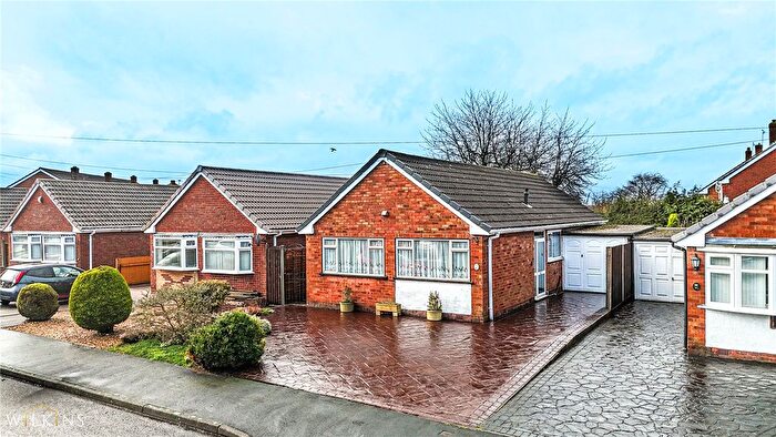 2 Bedroom Bungalow For Sale In Mill Crescent, Kingsbury, Tamworth, Warwickshire, B78