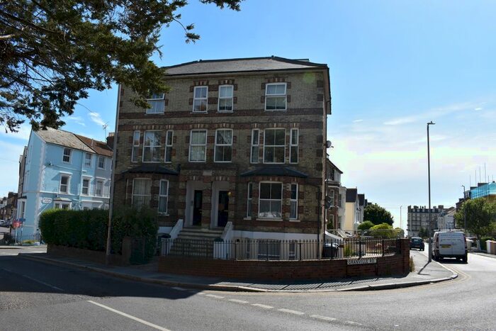 1 Bedroom Flat To Rent In Broadstairs, Kent, CT10