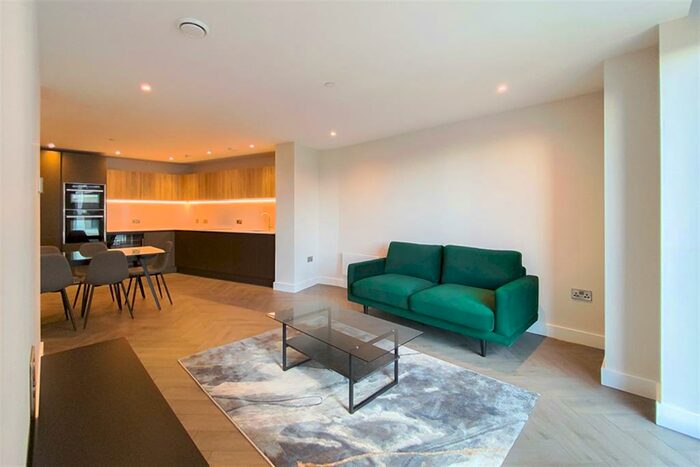 2 Bedroom Apartment To Rent In B. Castle Wharf, M15