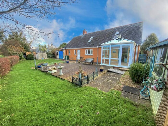 3 Bedroom Bungalow For Sale In Whitfield, Clarbeston Road, Clarbeston Road, Pembrokeshire, SA63