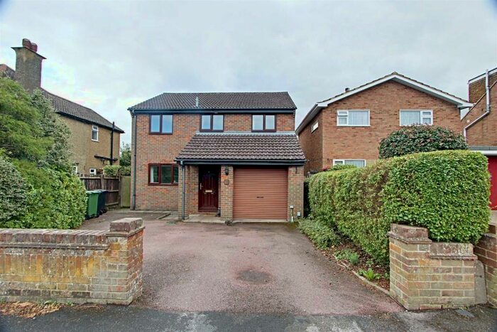 4 Bedroom Detached House To Rent In Highfield Road, Tring, HP23