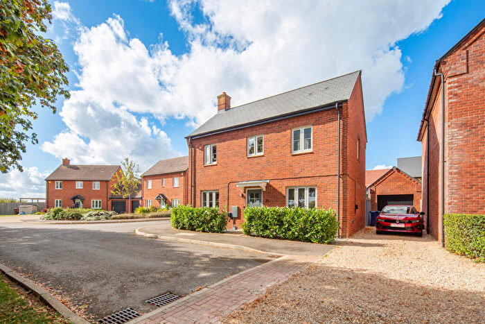4 Bedroom Detached House For Sale In Williams Road, Heyford Park, Oxfordshire, OX25